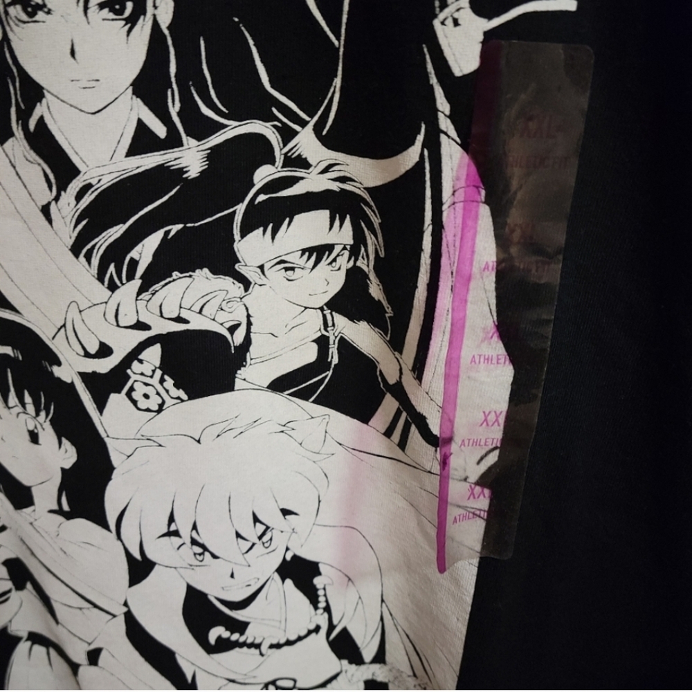 Inu Ysaha Black Graphic Shortsleeve Tee Size XXL